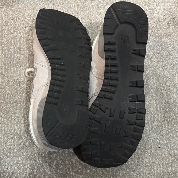 New Balance Gray Sneakers - Picture 6 of 6